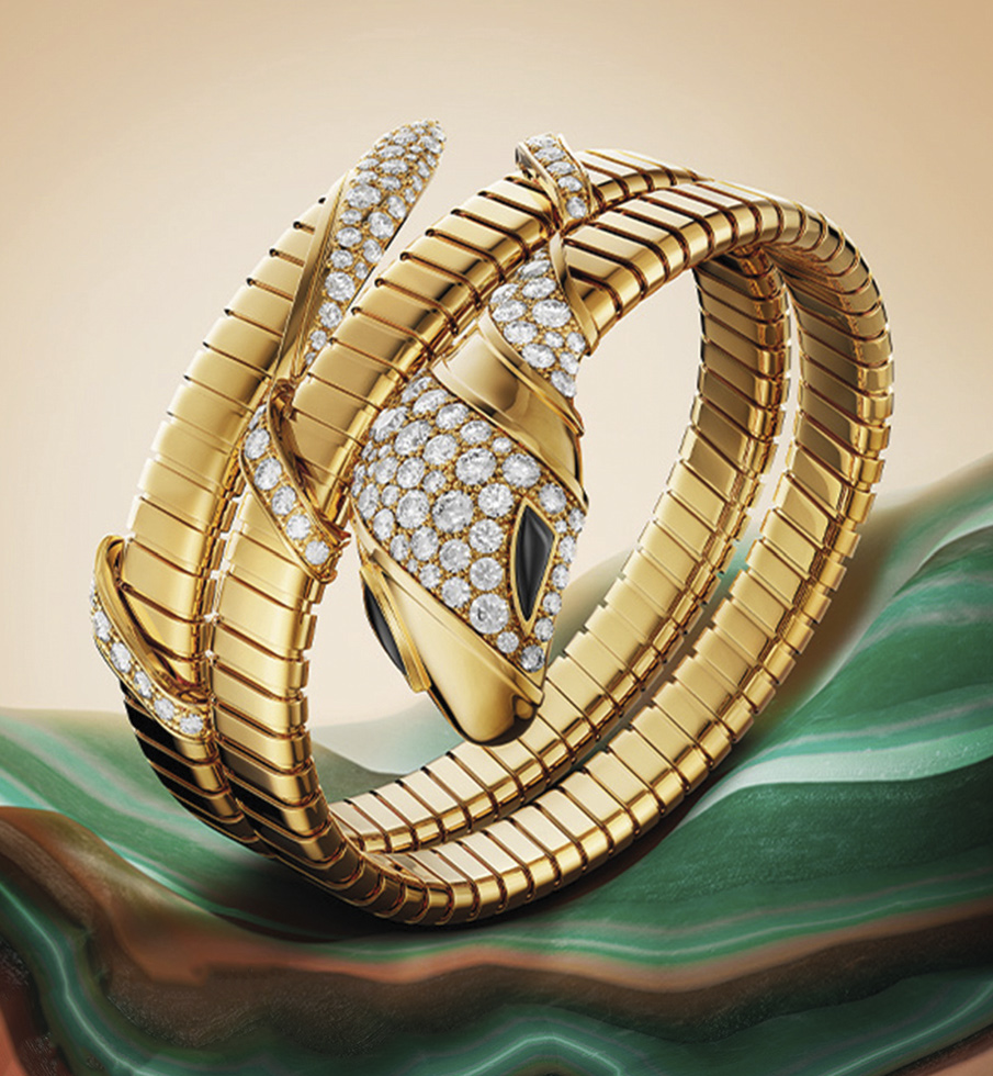 LES MÉTAMORPHOSES INFINIES DE SERPENTI...