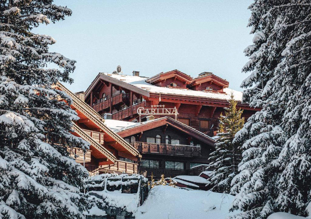 LE CARLINA  & LE MONT VALLON, DEUX ÉCRINS ALPINS RAFFINÉS AU CŒUR DES 3 VALLÉES
